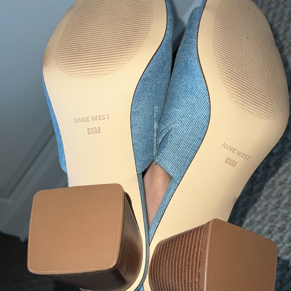 NWOT Nine West Denim Block Heel Sandal - Picture 5 of 5